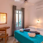 Marias Sea View בית הארחה 3*
